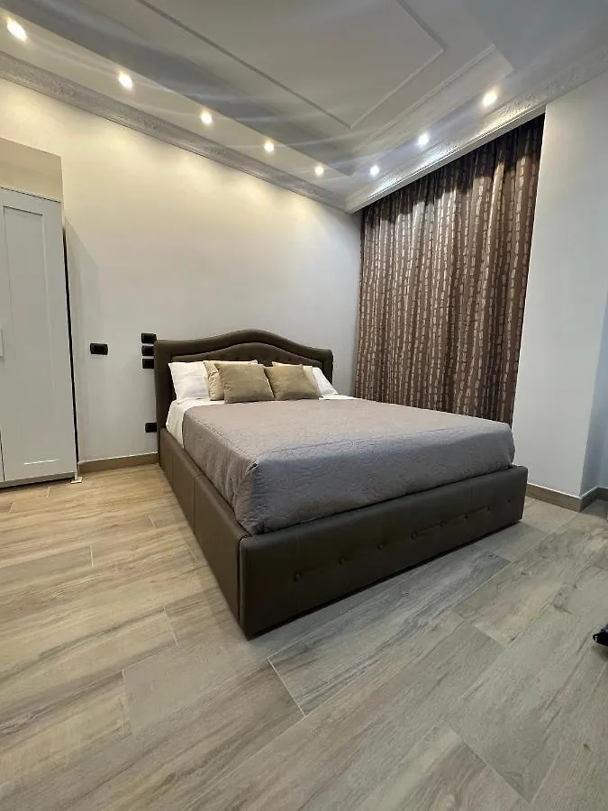 Le Chic Rooms contacts