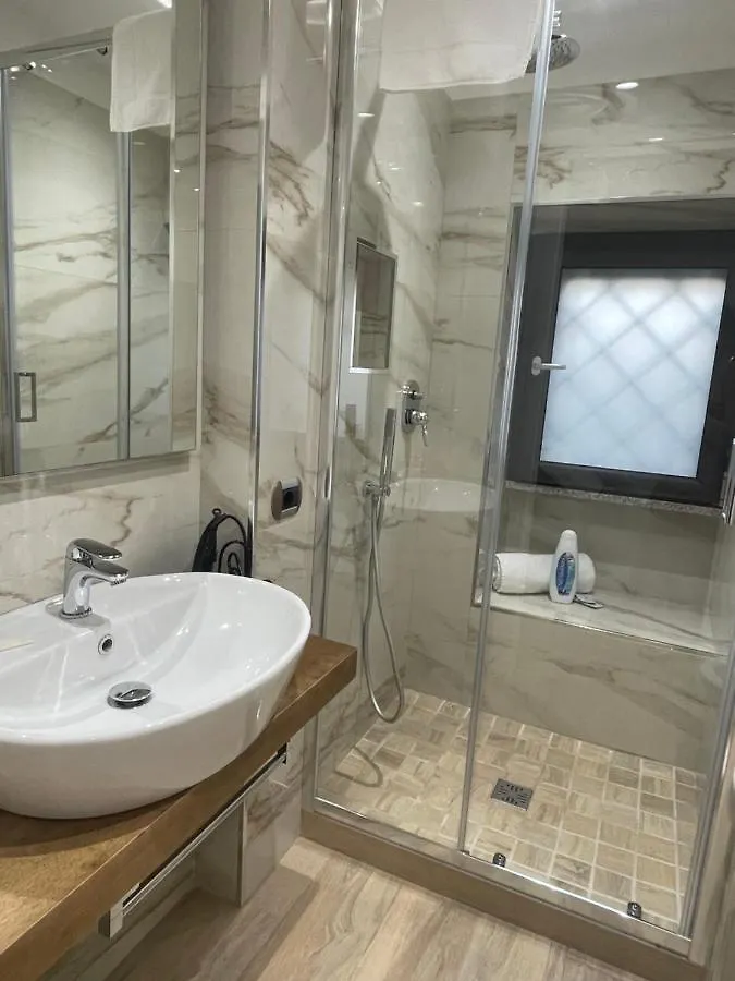 Le Chic Rooms Napoli Italia